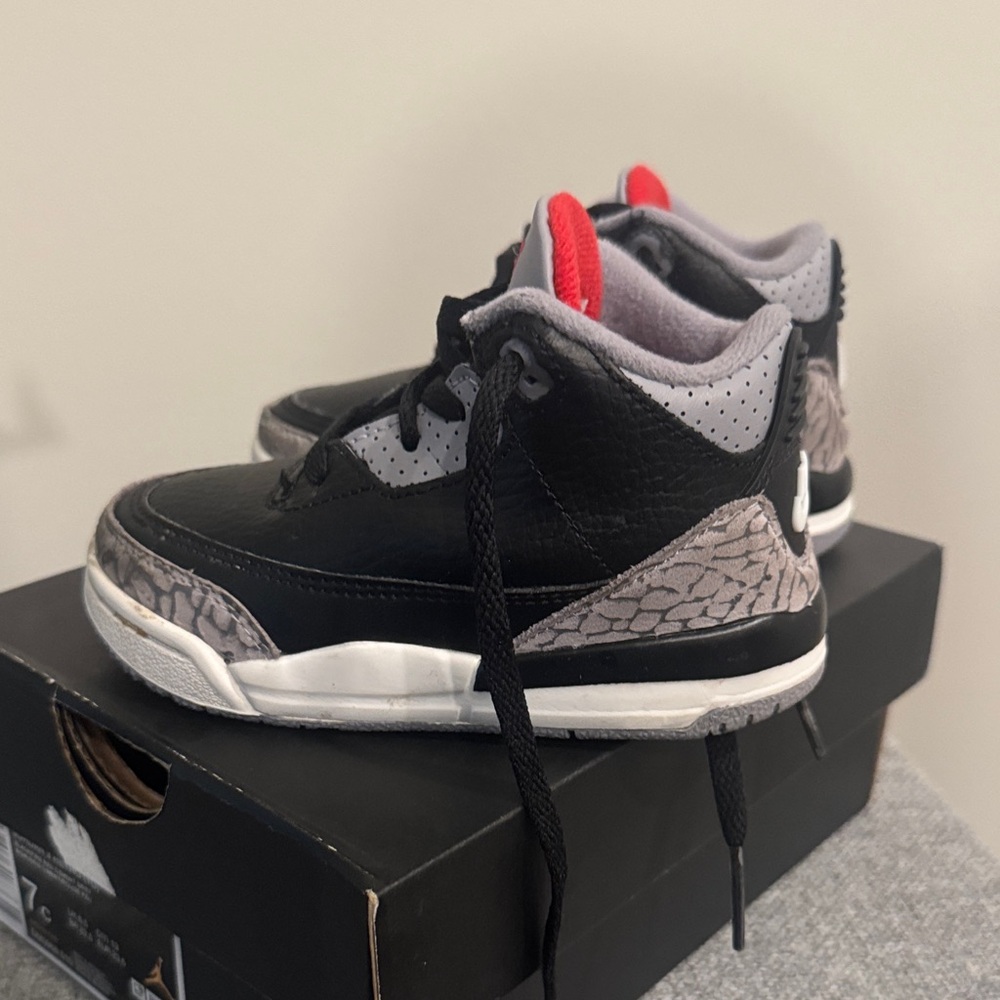 Jordan Kids Black and Gray Sneakers - Picture 4 of 6
